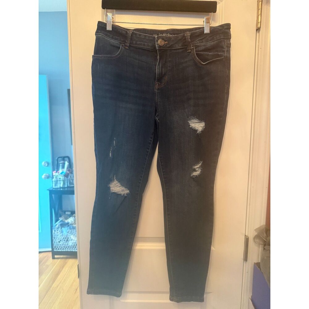 Maurice's M Jeans Skinny leg Desctucted Jeans Size Large Short EUC